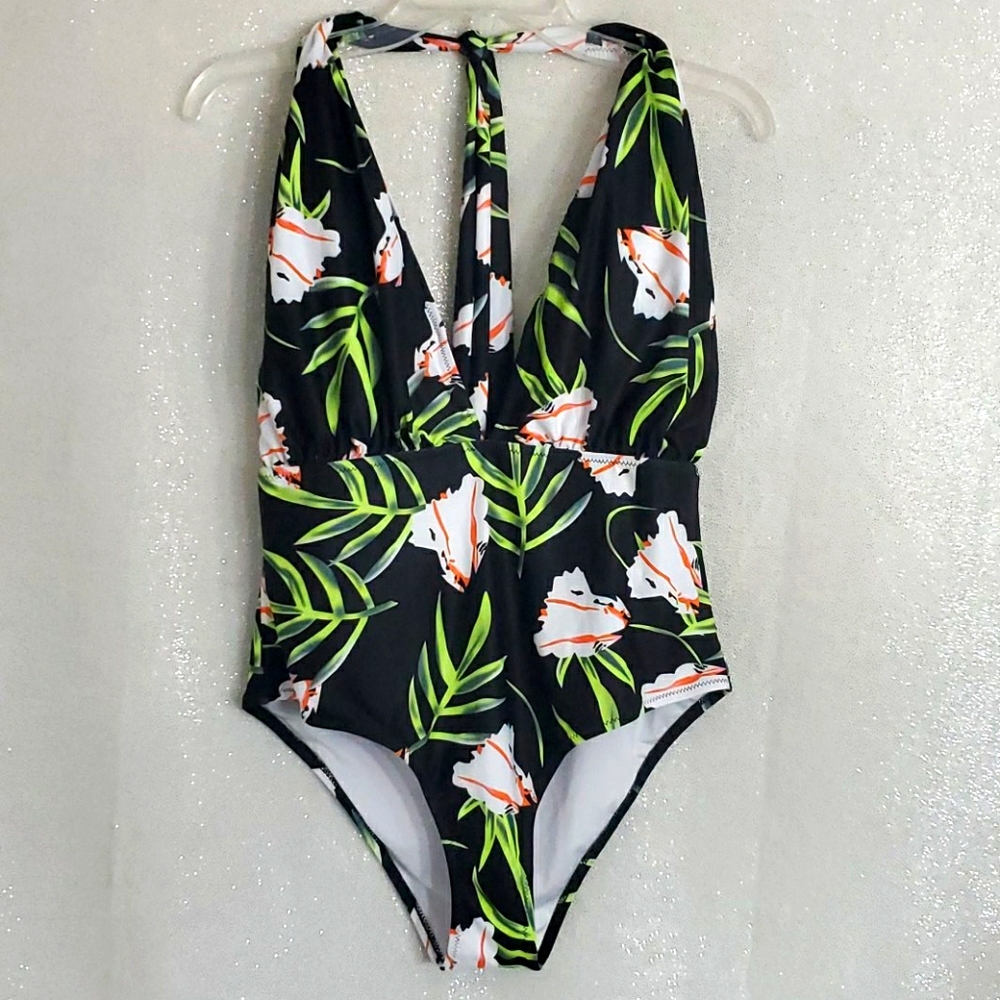 #62 Womens Floral One Piece Swimsuit NWOT